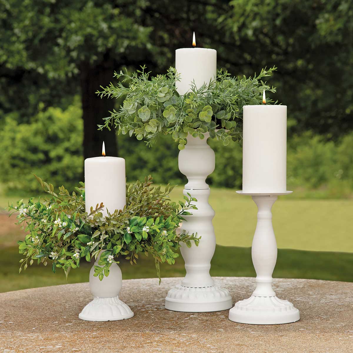 CANDLEHOLDER SMALL 3.5IN X 5.5IN MATTE WHITE METAL