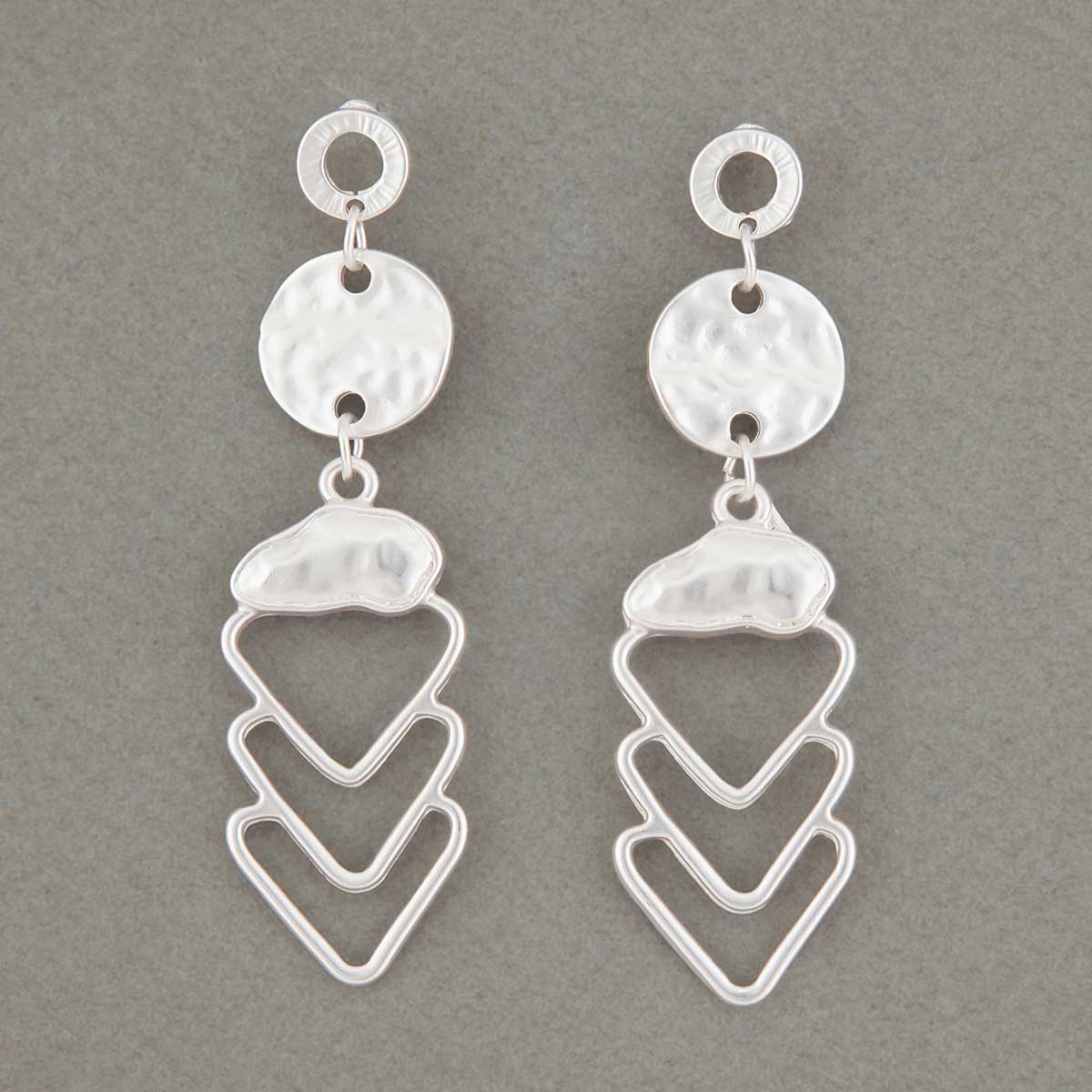 b50 EARRINGS TRIANGLE DROP .75IN X 2IN - Click Image to Close