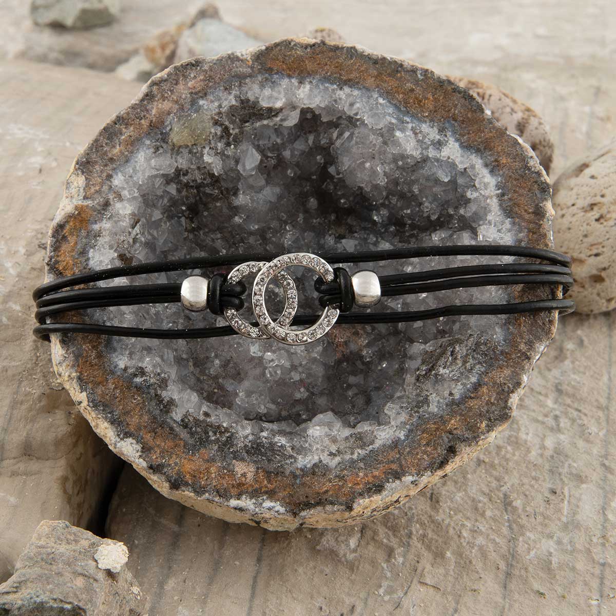 b50 BRACELET DOUBLE CIRCLE .5IN X 7.5IN - Click Image to Close