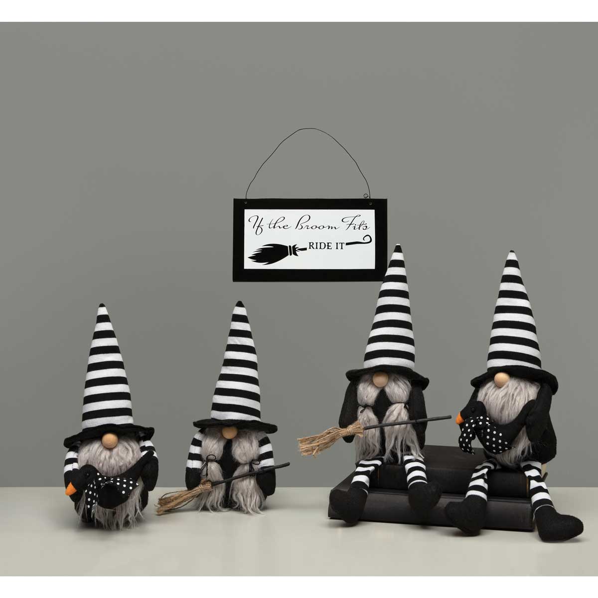 b50 GNOME WITCHCRAFT 2 ASSORTED 4IN X 10IN BLACK/WHITE - Click Image to Close