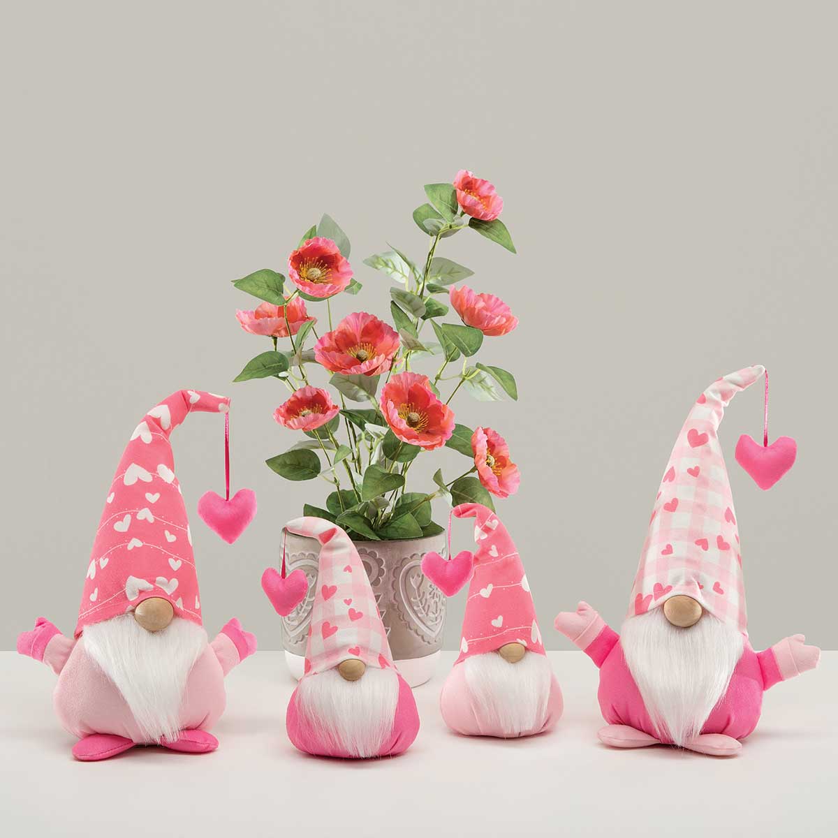 b70 GNOME HANG HEART 2 ASSORTED 3.75IN X 3IN X 7.75IN PINK/WHITE - Click Image to Close