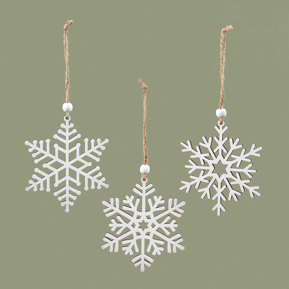 ORN SNOWFLAKE CUTOUT 3 ASSORTED 4IN X .25IN X 4IN WHITE - Click Image to Close