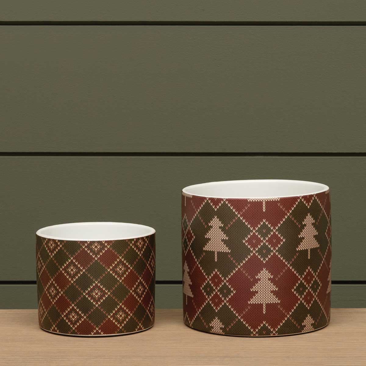 POT ALPINE PLAID LARGE 5.25IN X 4.75IN RED/GREEN CERAMIC - Click Image to Close