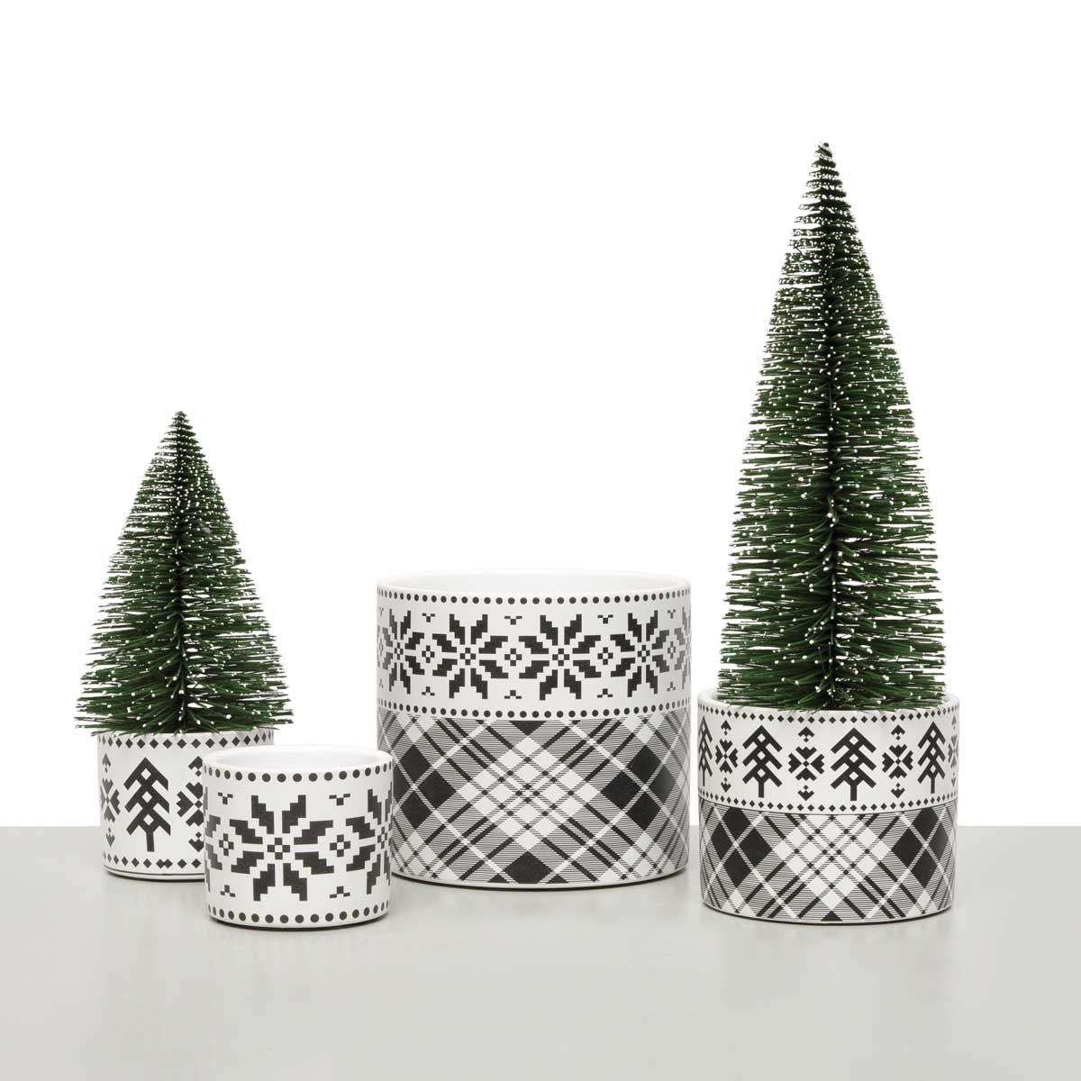 POT DANISH PLAID WITH BORDER MED 4IN X 3.25IN CERAMIC - Click Image to Close