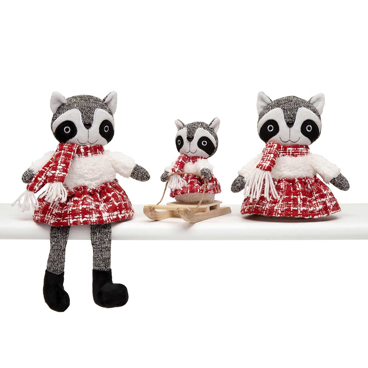 RACCOON WINTER CRITTER GIRL 6IN X 8IN RED/WHITE/GREY