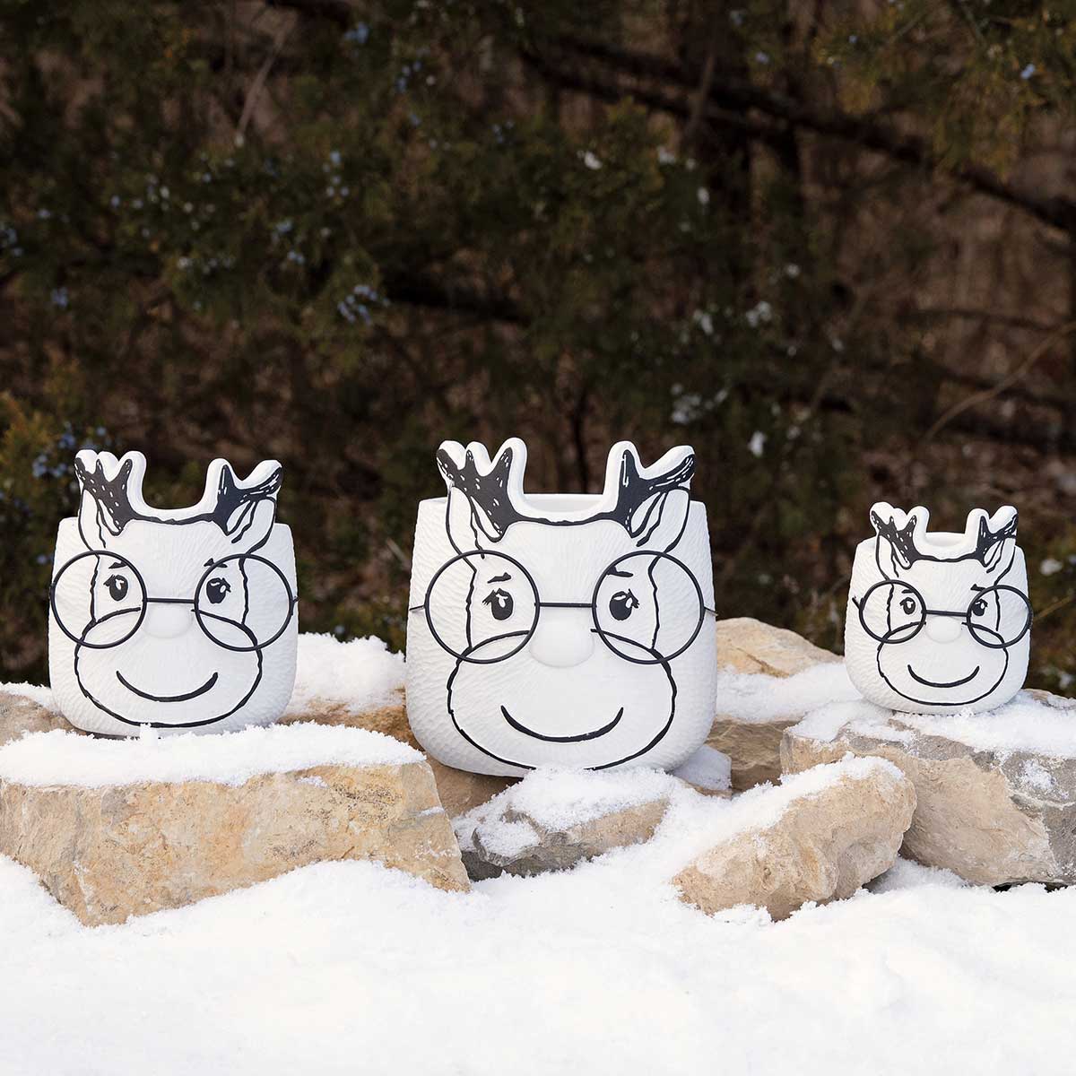 DEXTER DEER CONCRETE POT WITH GLASSES SMALL - Click Image to Close