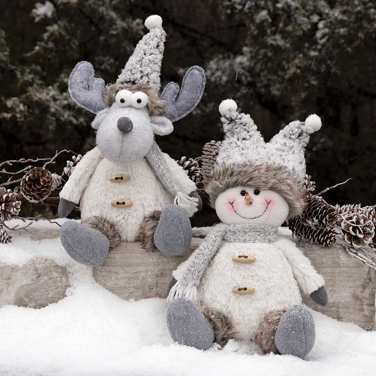 LILY SITTING SNOW KID GREY/CREAM WITH SHERPA POINTY HAT - Click Image to Close