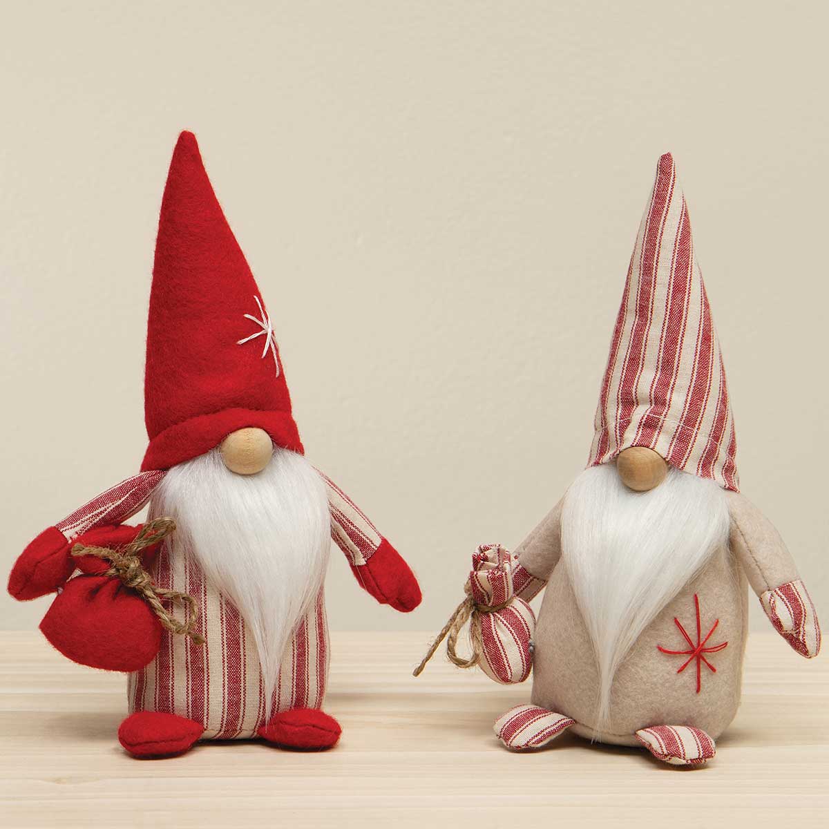 !KRIS GNOME RED/BEIGE WITH BAG, TICKING, WOOD NOSE b50