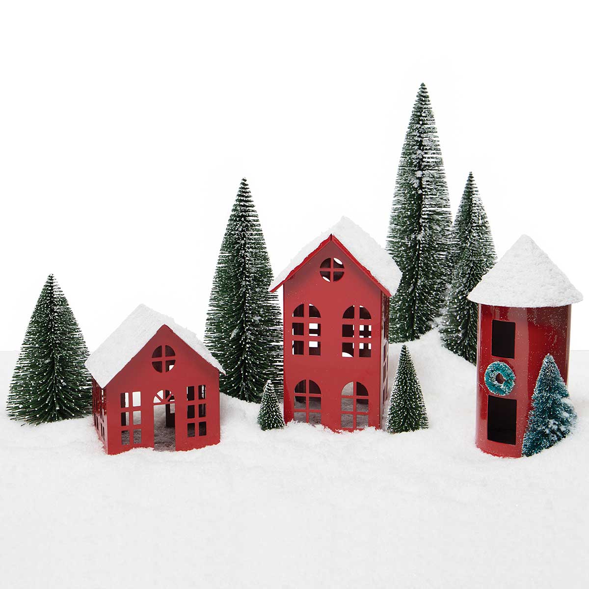 !METAL SILO RED WITH SNOW, GLITTER MICA, PINE WREATH AND b50