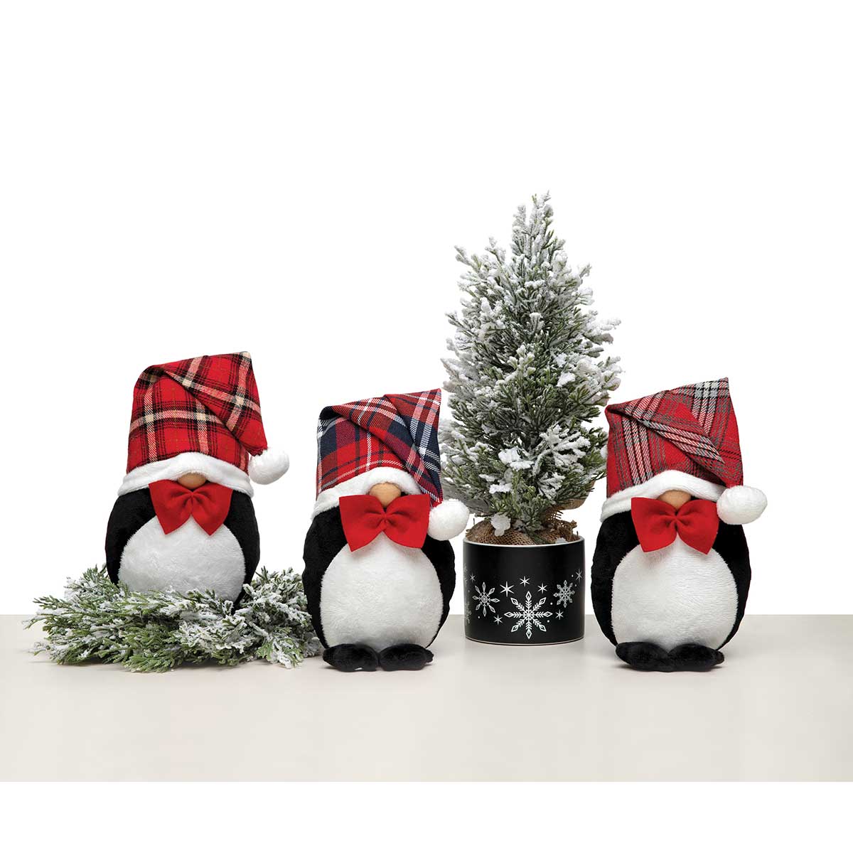 b50 GNOME PENGUIN 3 ASSORTED LARGE 5IN X 4.5IN X 14IN POLYESTER - Click Image to Close