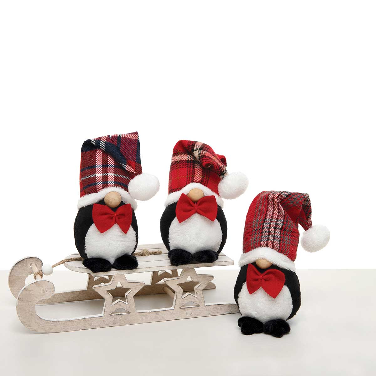 b50 GNOME PENGUIN 3 ASSORTED SMALL 2.5IN X 2IN X 8IN POLYESTER - Click Image to Close