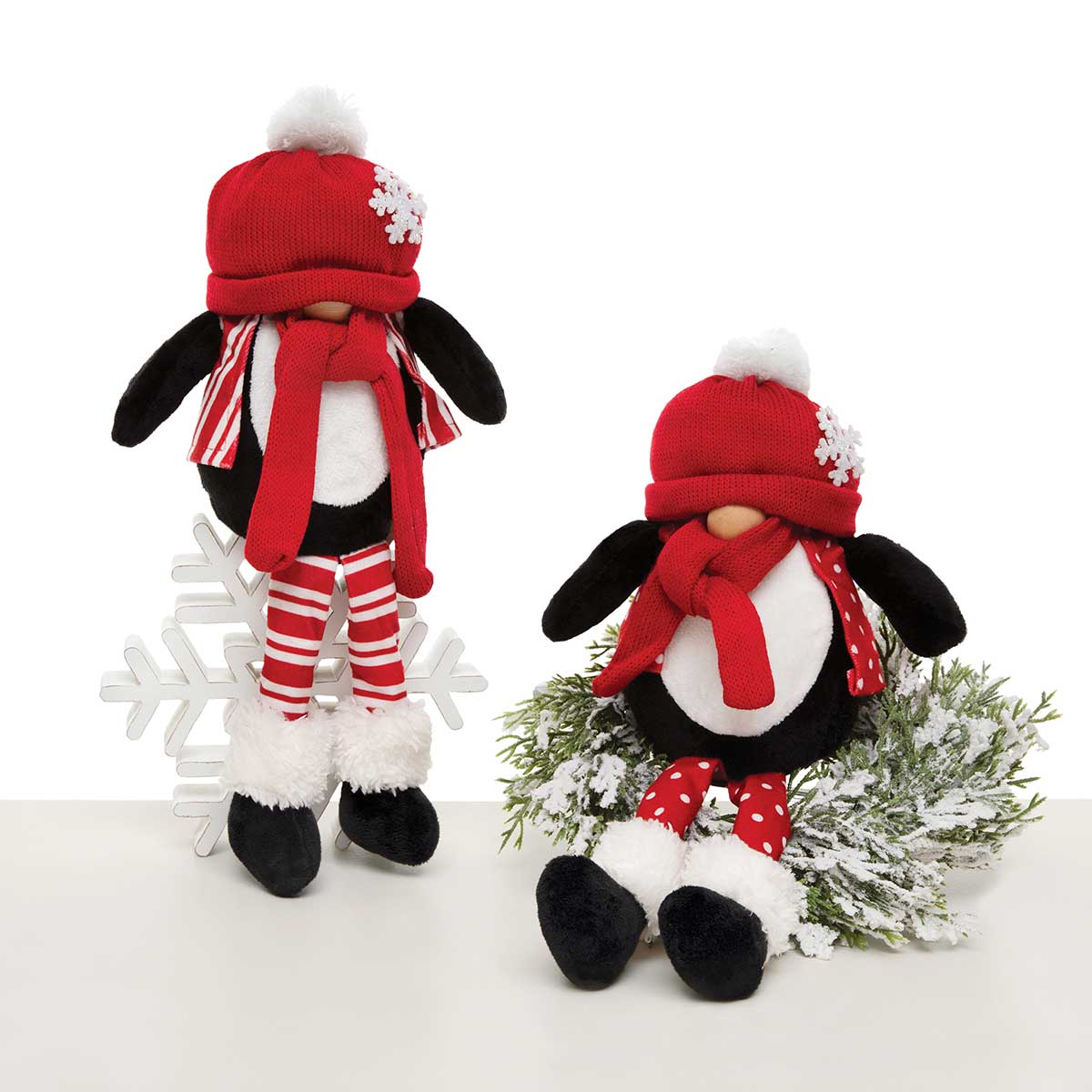b50 GNOME PENGUIN WITH LEGS 2ASSORTED 7IN X 4IN X 14IN POLYESTER