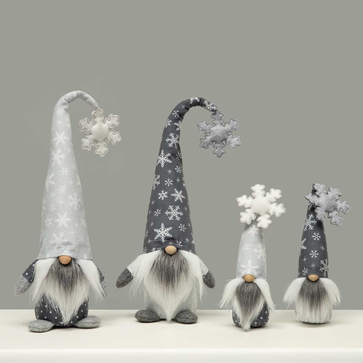 b50 GNOME SNOWFLAKE 2 ASSORTED LARGE 5IN X 4IN X 16IN POLYESTER - Click Image to Close