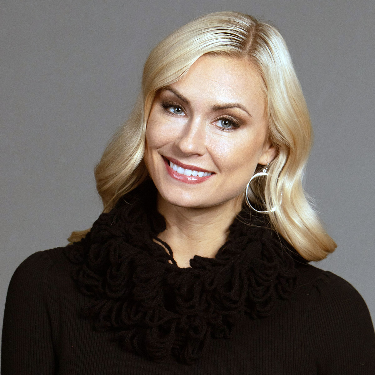 b70 INFINITY SCARF LOOPY BLACK 8IN X 52IN KNIT - Click Image to Close