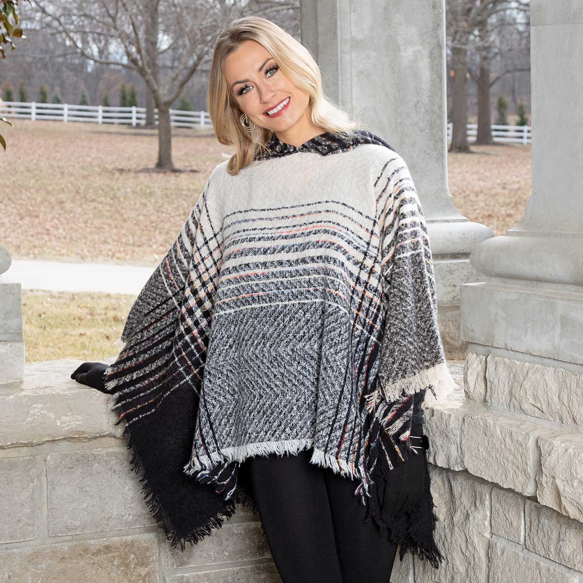 PONCHO WITH HOOD BLACK/CREAM - Click Image to Close
