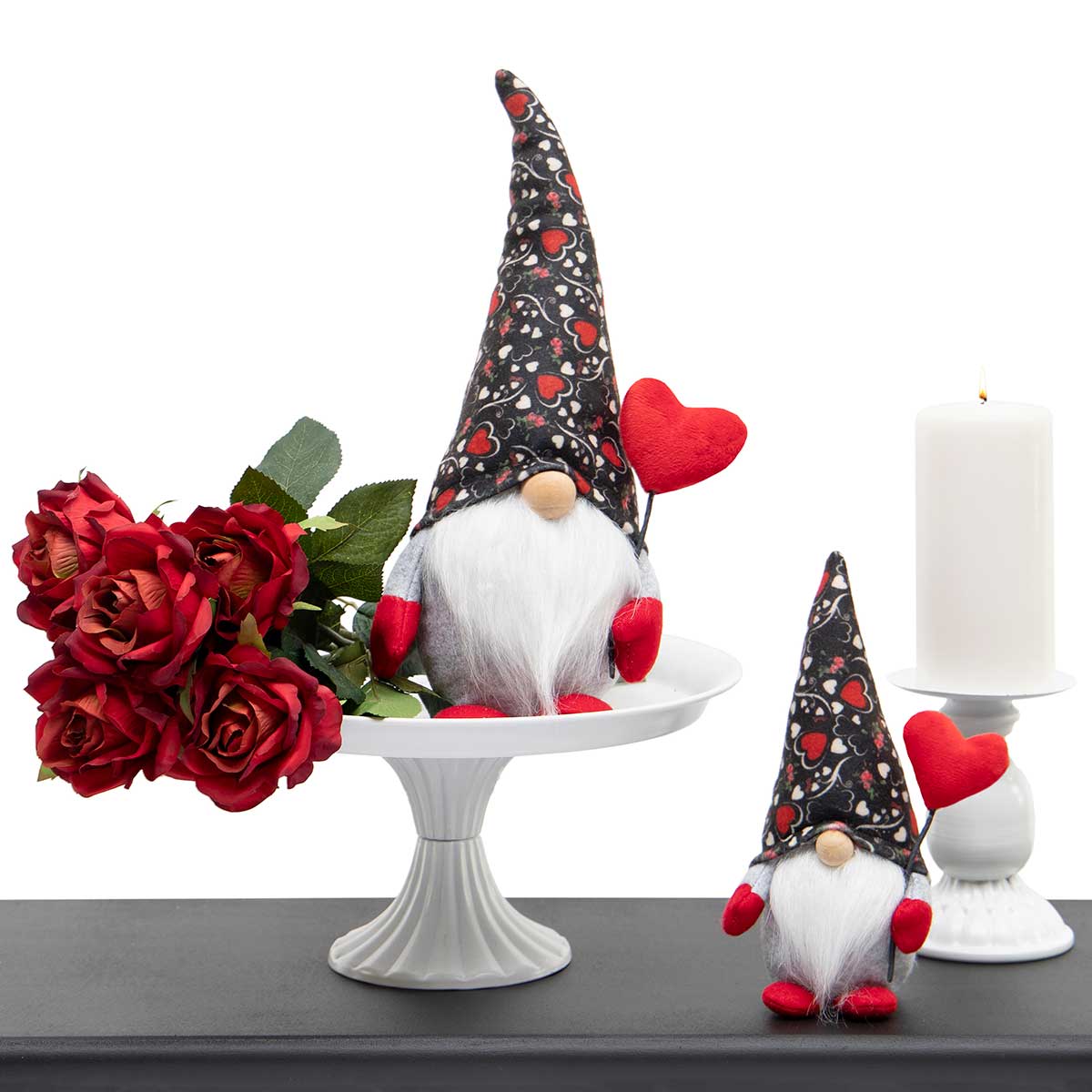 b70 GNOME WITH HEART ON STICK LAR 5IN X 4.5IN X 13.5IN - Click Image to Close