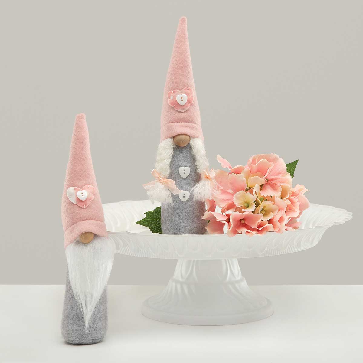 b70 GNOME SWEETHEART 2 ASSORTED 2IN X 9.5IN - Click Image to Close