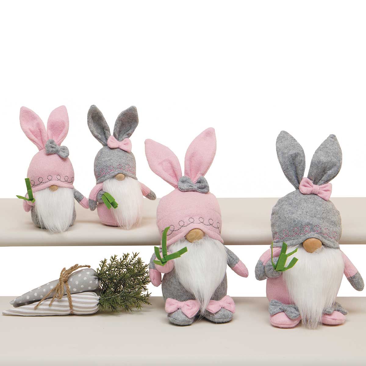 !Carrot Bundle Tied with Twine Grey/White