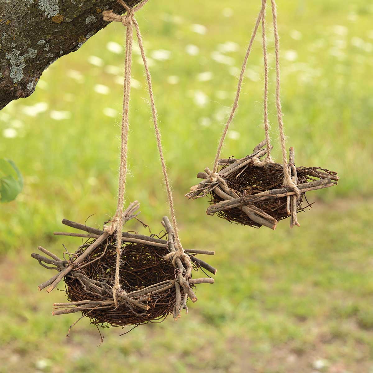 TWIG NEST HANGING SMALL 5IN X 2IN TWIG/WOOD