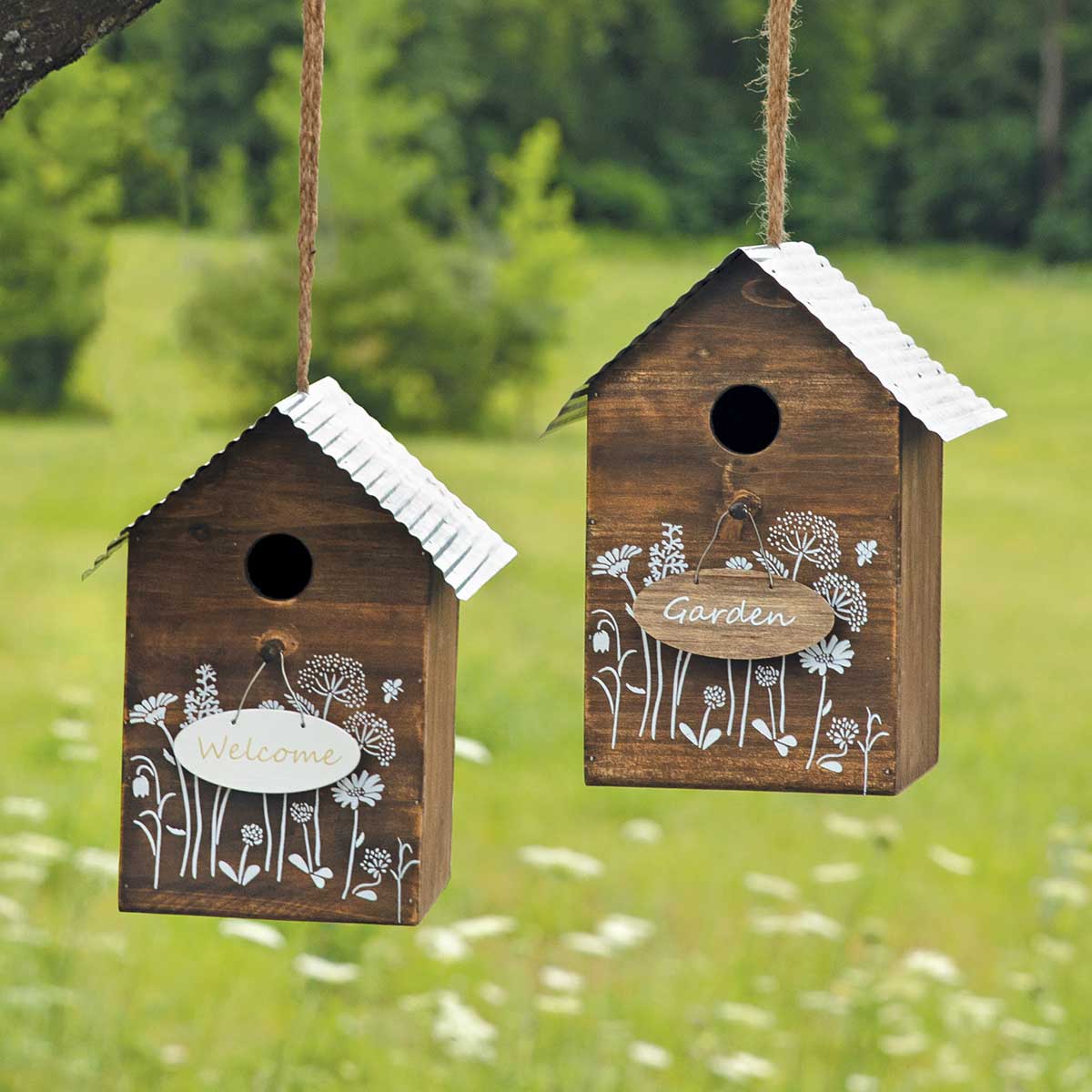 BIRD HOUSE 2 ASSORTED 7.5IN X 6.75IN X 9.5IN BR/WHITE WOOD/METAL - Click Image to Close